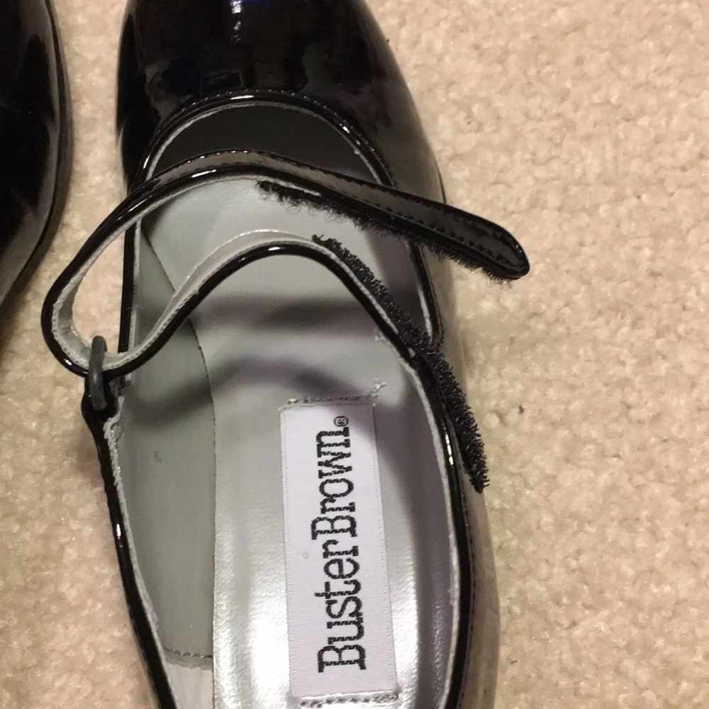 NIB Buster Brown girls dress shoes